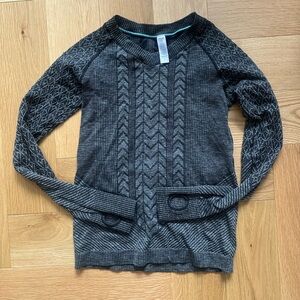 Ivivva by Lululemon Glacier Air long sleeve athletic top